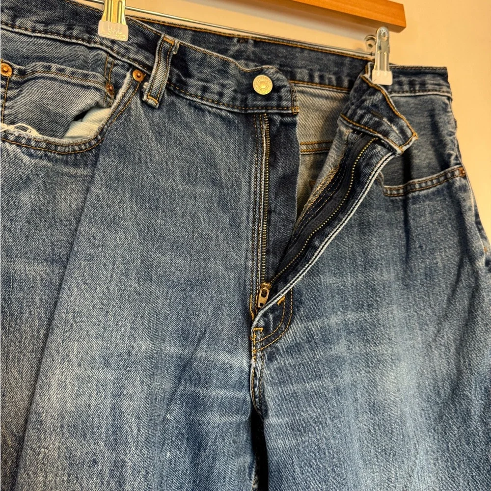 Levis levi 550